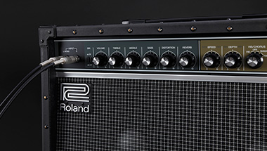 Roland - News Release - 世界中のギタリストに支持され、40周年を迎え